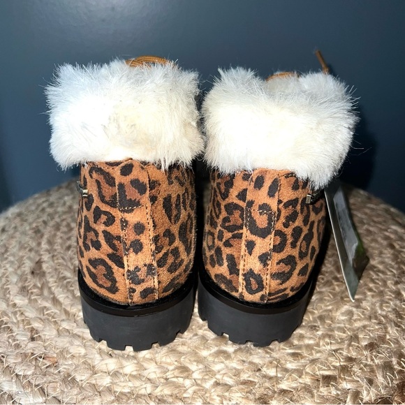 BearPaw Vera Hickory Leopard Ankle Boots - Picture 4 of 11